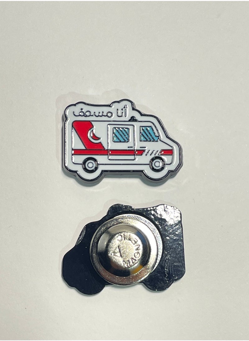 Generic - Distinctive and elegant magnetic brooch for Unisex with ambulance design and the phrase "I am a paramedic" brooch for paramedics and health practitioners - Image 1
