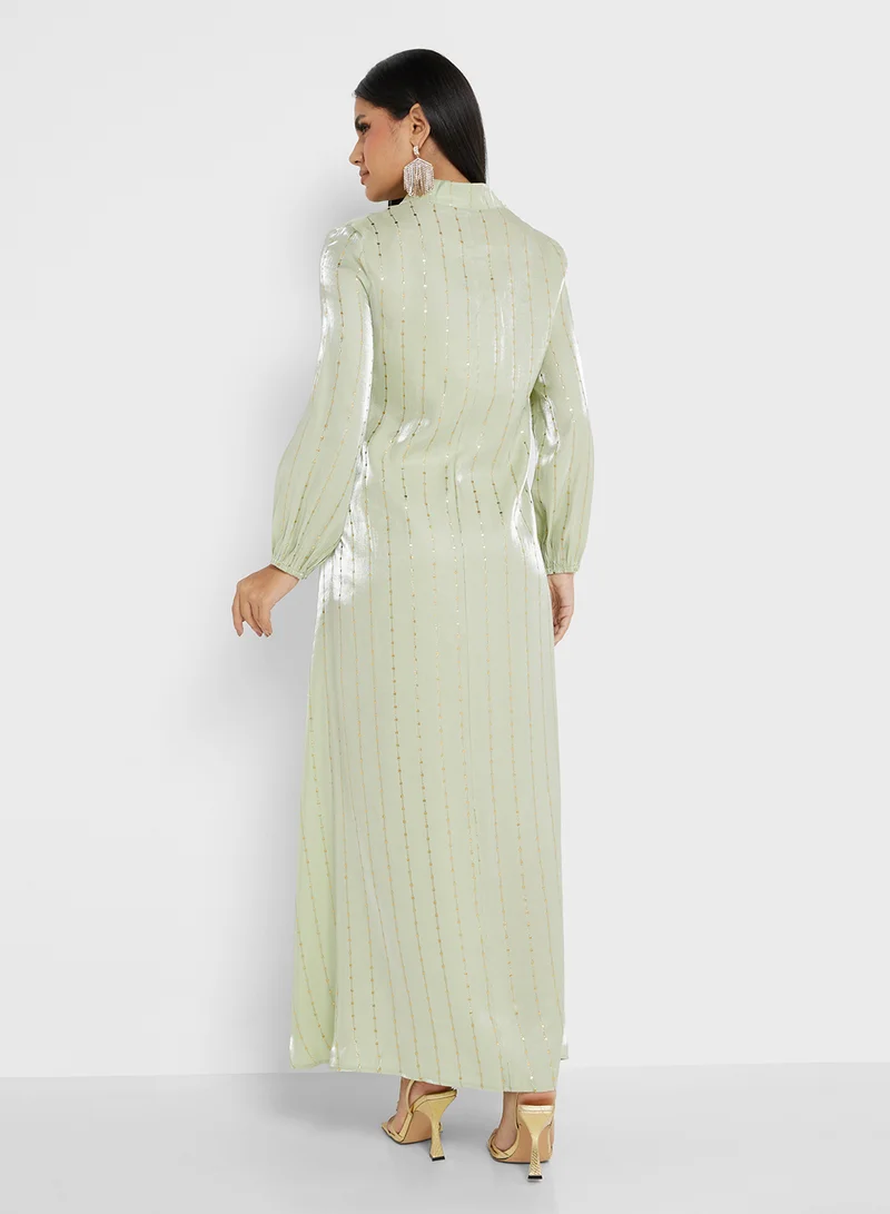 خزانة Embroidered Long Sleeve Dress