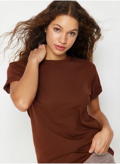 trendyol Brown 100% Cotton Boyfriend Crew Neck Knitted T-Shirt TWOSS20TS0134  - Image 2