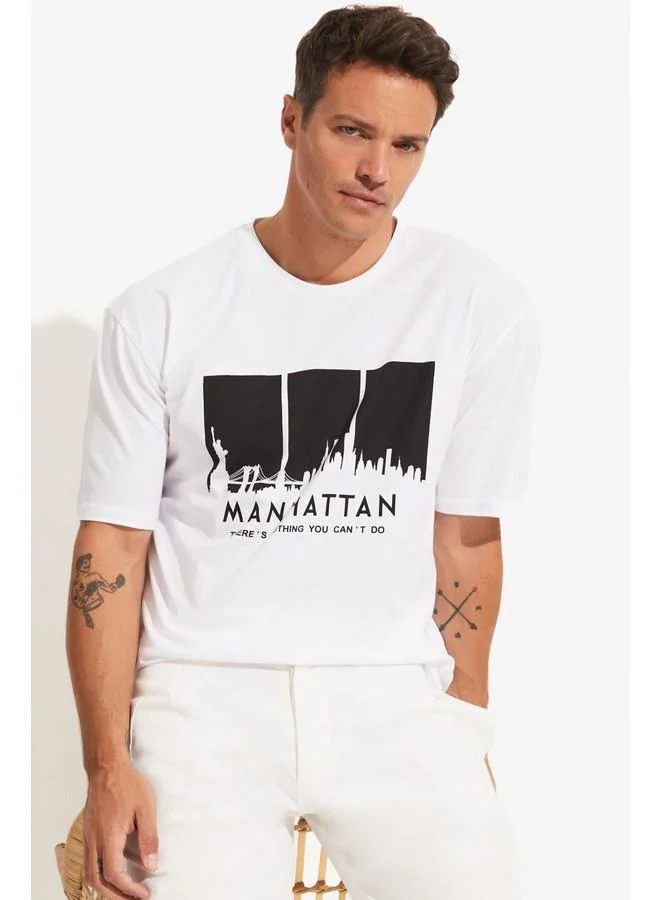 JUNE June Men Oversize Printed Crew Neck Tshirt White