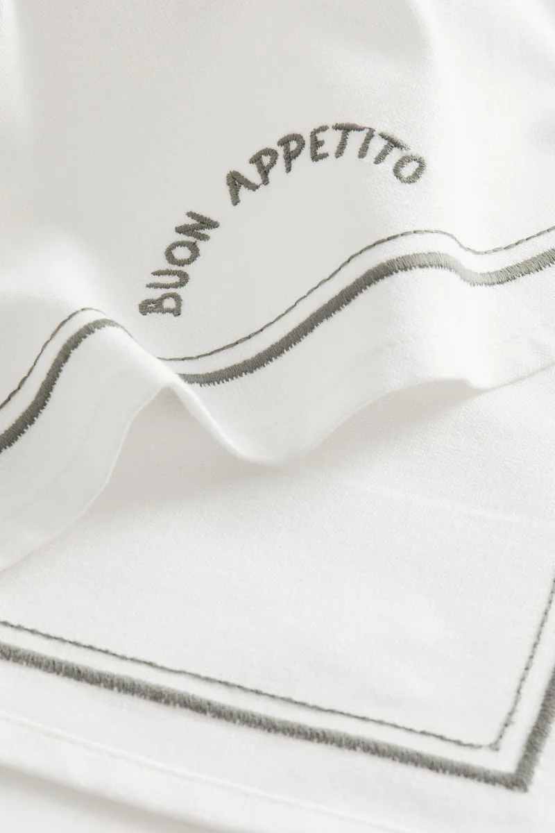 اتش اند ام منشفة مطبخ بتطريزات