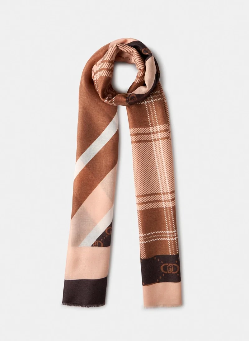 ليو جو وشاح ليو جو بيتر