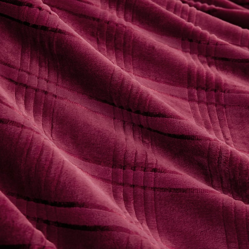 KORBLISS Super Soft Flannel Throw Blanket 50x60 Inches, Premium Checkered Jacquaed Silky Fleece Lightweight Bed Blanket All Season Use, Burgundy Strip, 50"x60" - Image 4