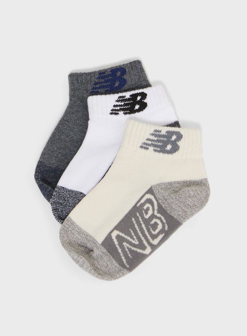 نيو بالانس عبوة من 6 جوارب للأطفال بطول يصل إلى الكاحل - Image 5