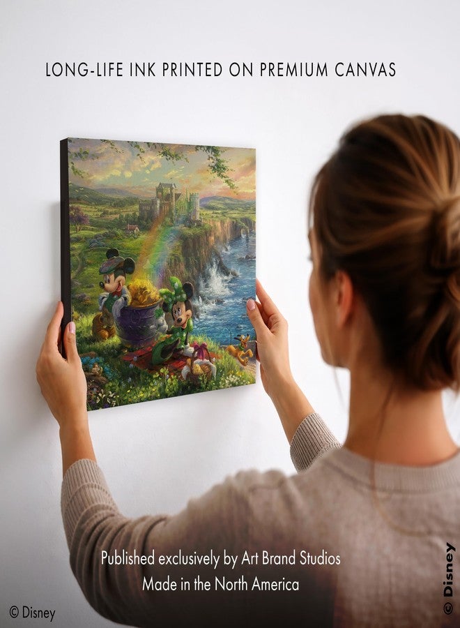 Thomas Kinkade استوديوهات توماس كينكيد، ديزني، ميكي وميني في أيرلندا، لوحة قماشية ملفوفة مقاس 14 × 14 بوصة - Image 5