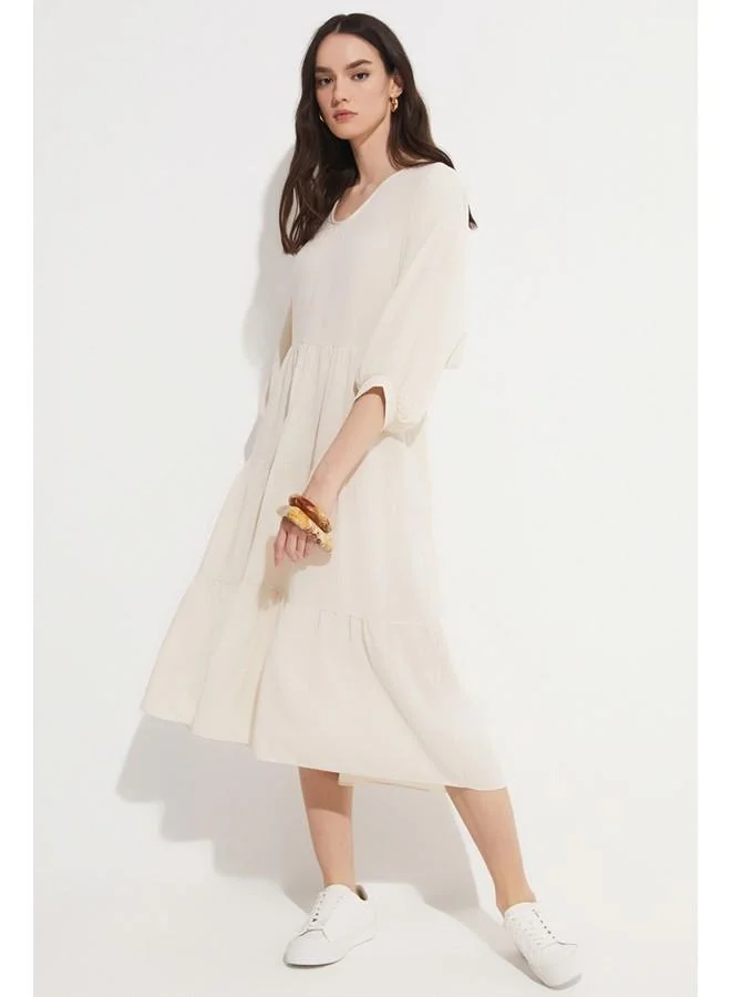 جون Tiered Sleeve Midi Dress