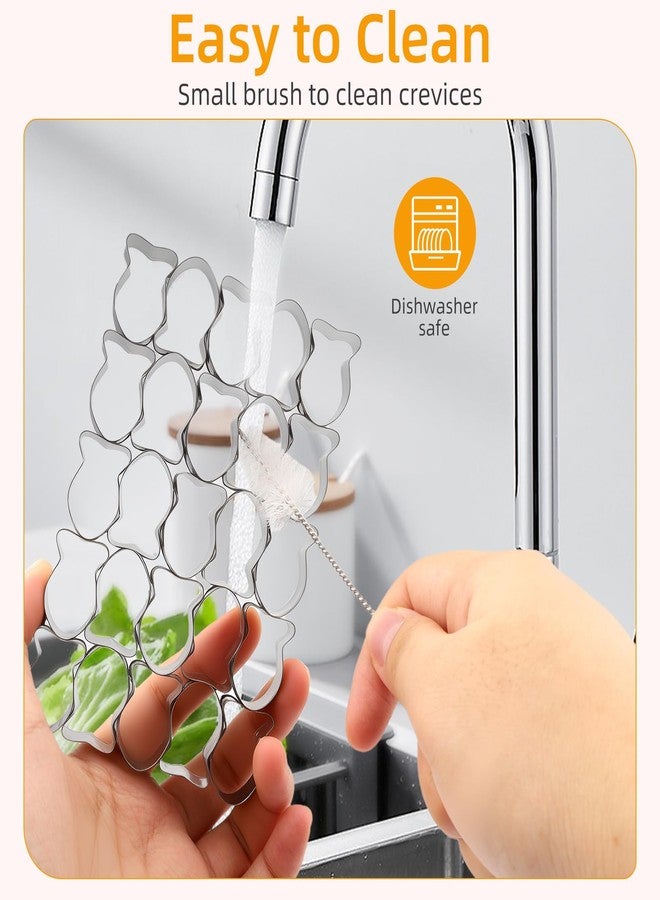 LUSTRIB 1 Pack Stainless Goldfish Cracker Cutter Kit, 25 Cavity Mini Gold Fish Cutter with Cleaning Brushes, Mini Goldfish Molds for Crackers Baking Snack Yogurt Cubes Pet Snacks Cooking Tools - Image 4