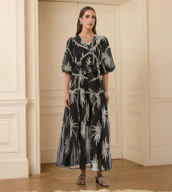 بي سي بي جي BCBG Embroidered Dress