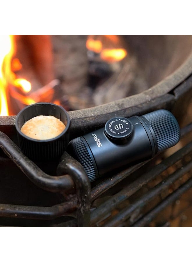 واكاكو ماكينة صنع الإسبريسو المحمولة من واكاكو نانوبريسو، نسخة مطورة من مينيبريسو، ضغط 18 بار، ماكينة صنع قهوة صغيرة جدًا للسفر، تعمل يدويًا، متوافقة مع القهوة المطحونة - Image 3