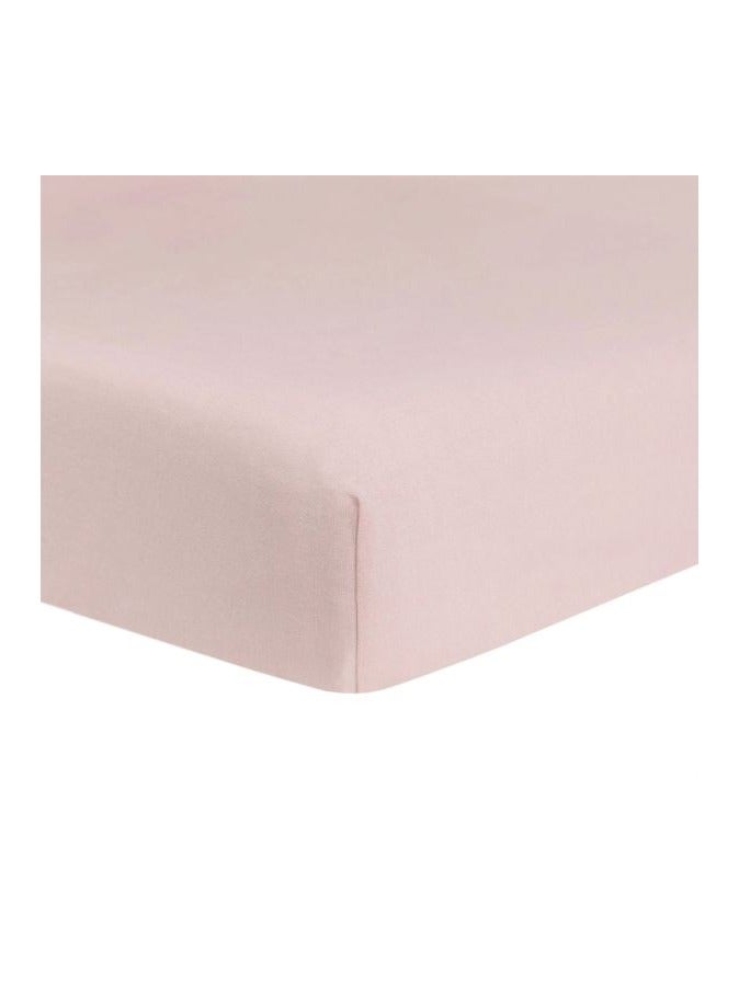 ماماز جيفت ملاءة سرير قطنية مقاس 140×70، من السهل سحب ملاءتنا المجهزة فوق المرتبة وتأمينها لطفلك حيث تحافظ الحافة المرنة على ثباتها في مكانها. - Image 2