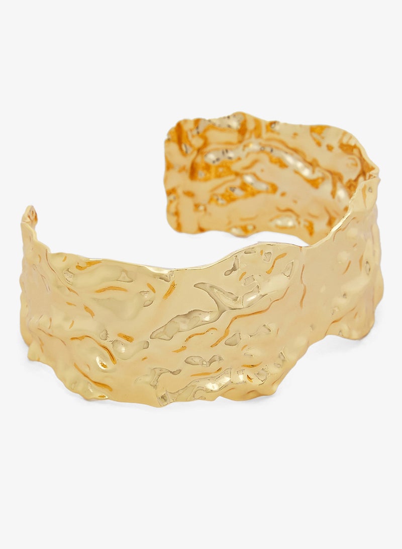 ايلا سوار معدني ذهبي مطروق - Image 1