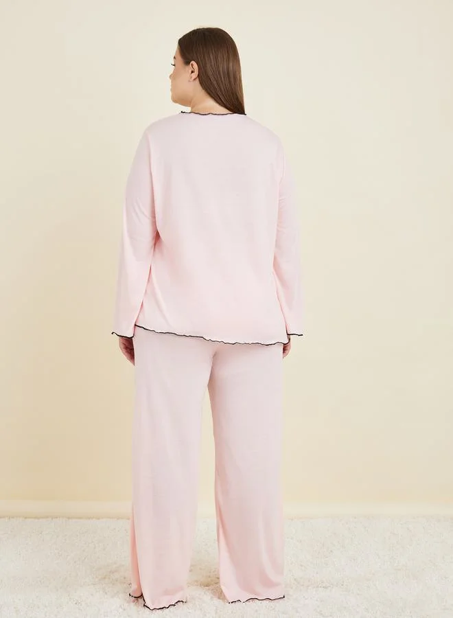 ستايلي Plus Contrast Edge Split Long Sleeve T-Shirt & Pyjama Set