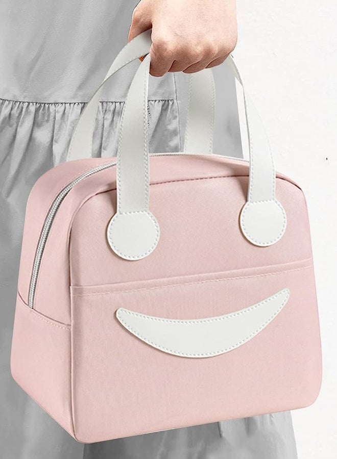 توشيونيكس حقيبة غداء معزولة - بتصميم وجه مبتسم - حقيبة أكسفورد حرارية مانعة للتسرب بمقبض جلدي - حجرة رئيسية واحدة وجيب خارجي - للمكتب والمدرسة والعمل والسفر والوجبات الخفيفة - قابلة لإعادة الاستخدام وخفيفة الوزن - مقاس 23.5 × 14 × 20.5 سم - سعة 6.5 لتر - Image 2