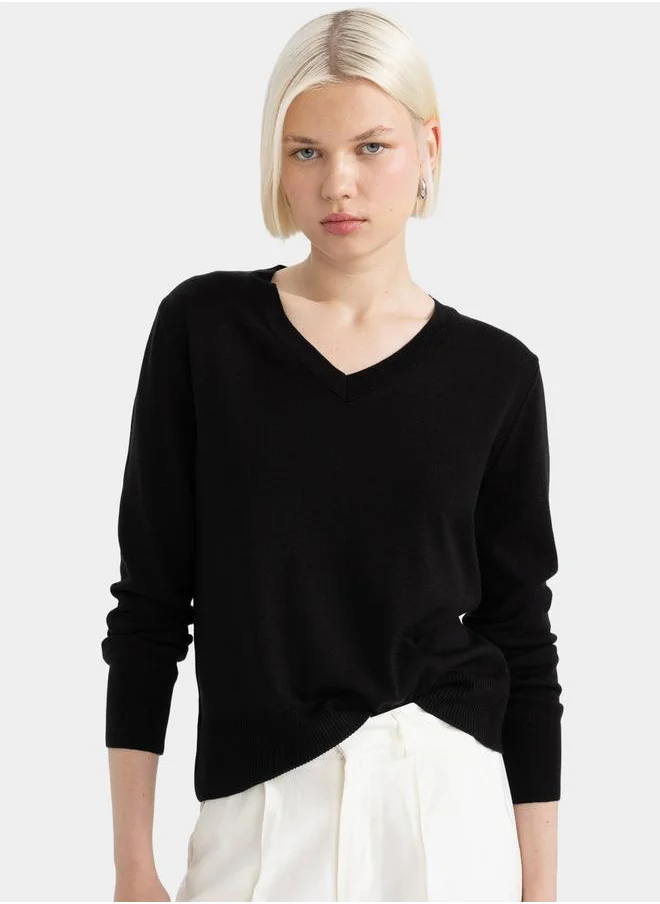 ديفاكتو Plain V Neck Relaxed Fit Sweater