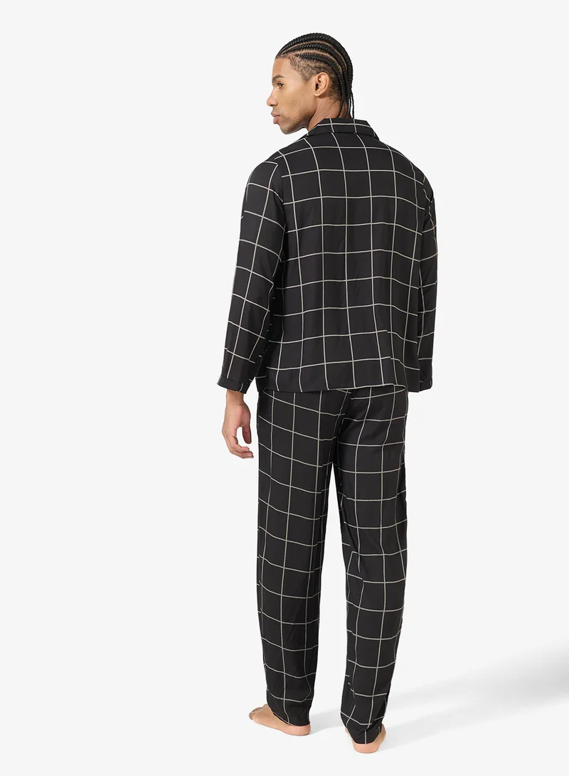 سفنتي فايف طقم بيجامة قميص وبنطلون