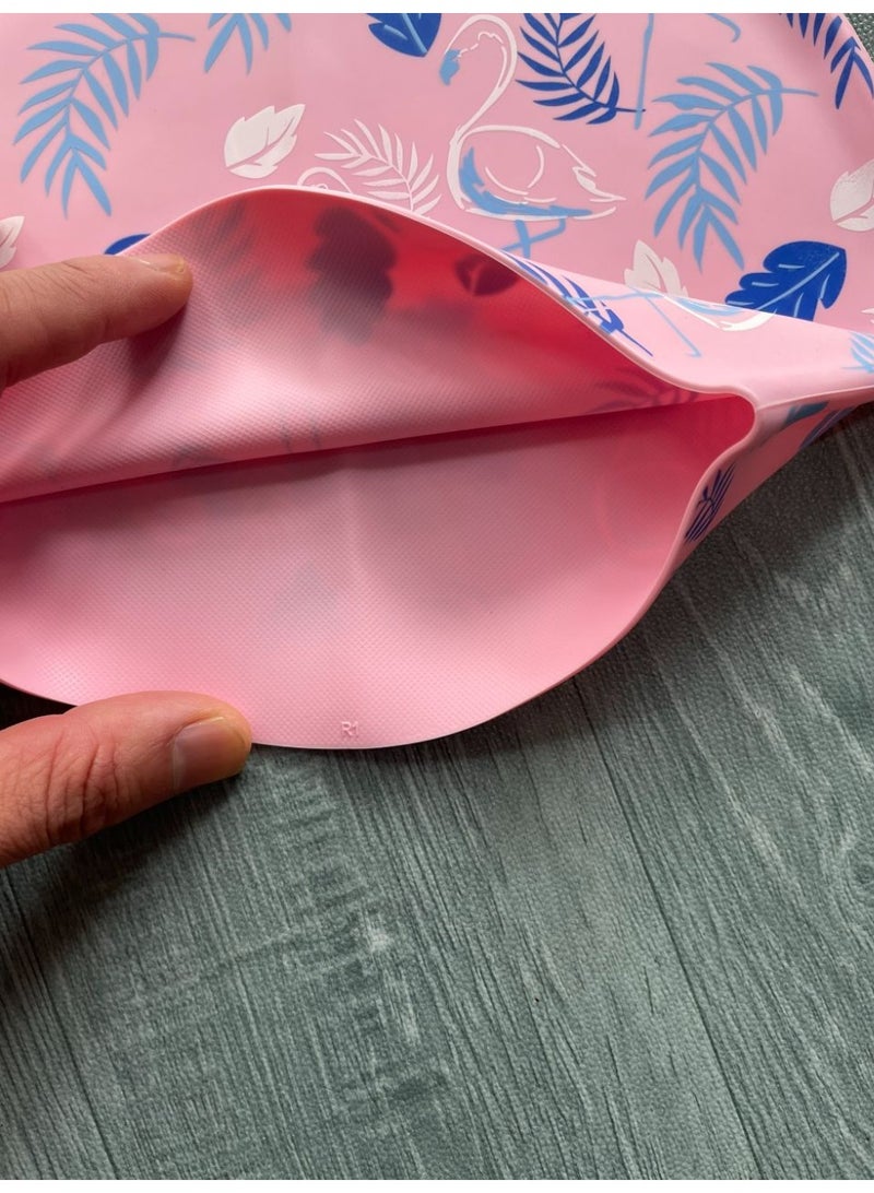 بونيه سباحة سيليكون بتصميم فلامنجو وأوراق – لون وردي - Image 3