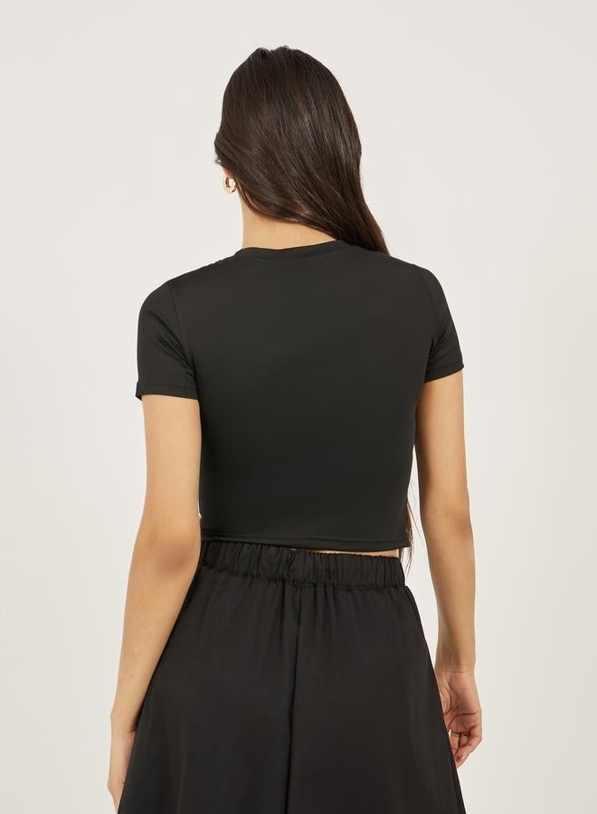 Styli Rhinestone Embellished Cropped Fitted T-Shirt - Image 4