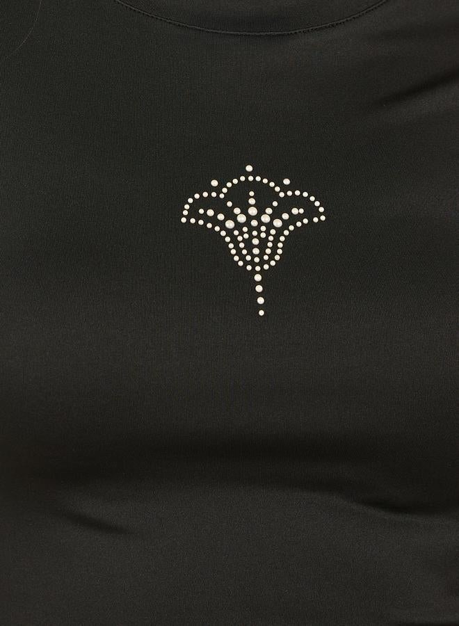Styli Rhinestone Embellished Cropped Fitted T-Shirt - Image 3