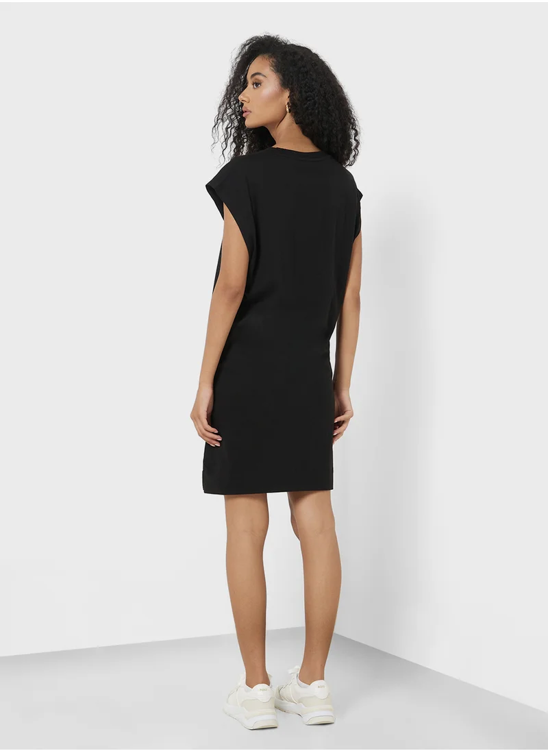 بوس Logo Knee-length T-shirt Dress