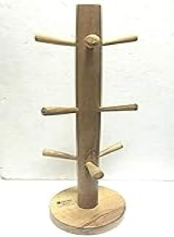 9 Beech Wooden Mug Holder