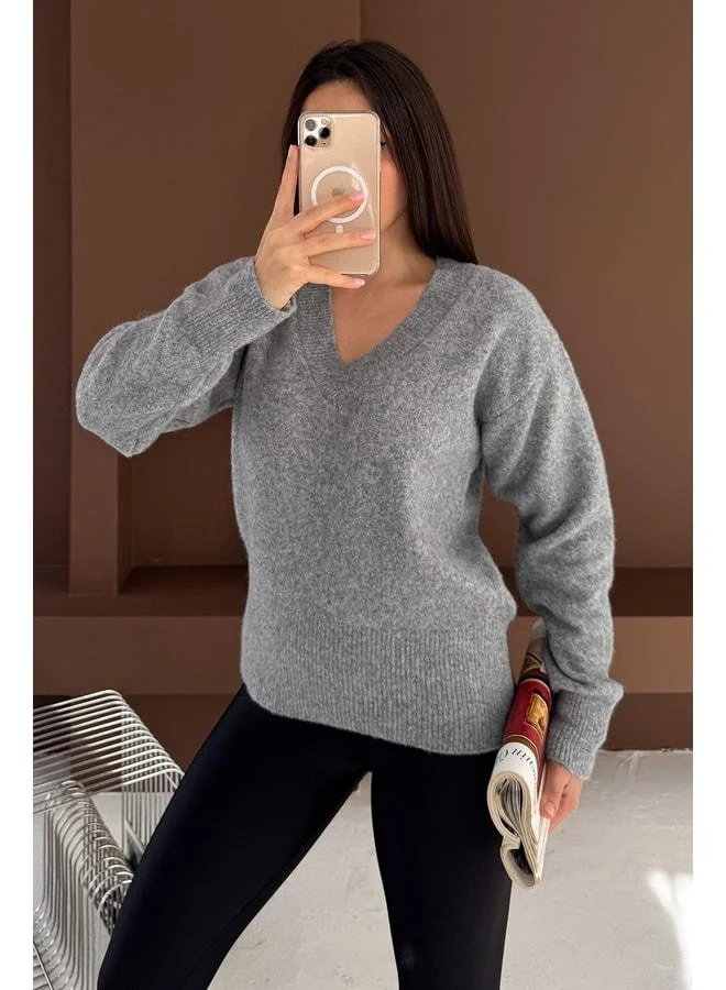 Noa Noa Women's V-Neck Long Sleeve Sweater - Soft Classic
