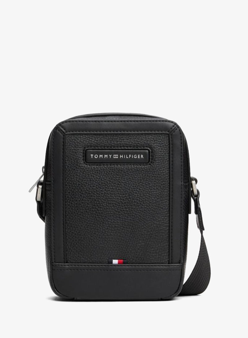 Pebble Grain Logo Crossbody Reporter Bag