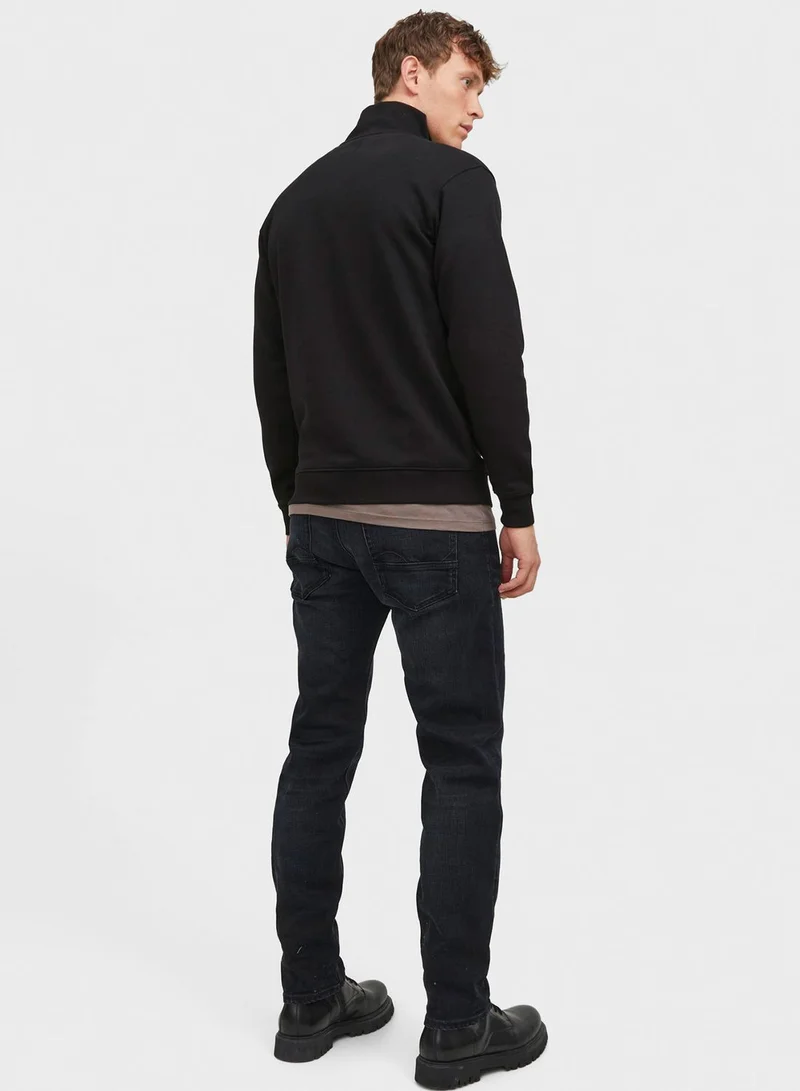 JACK & JONES Solid Crew Neck Regular Fit Sweatshirt