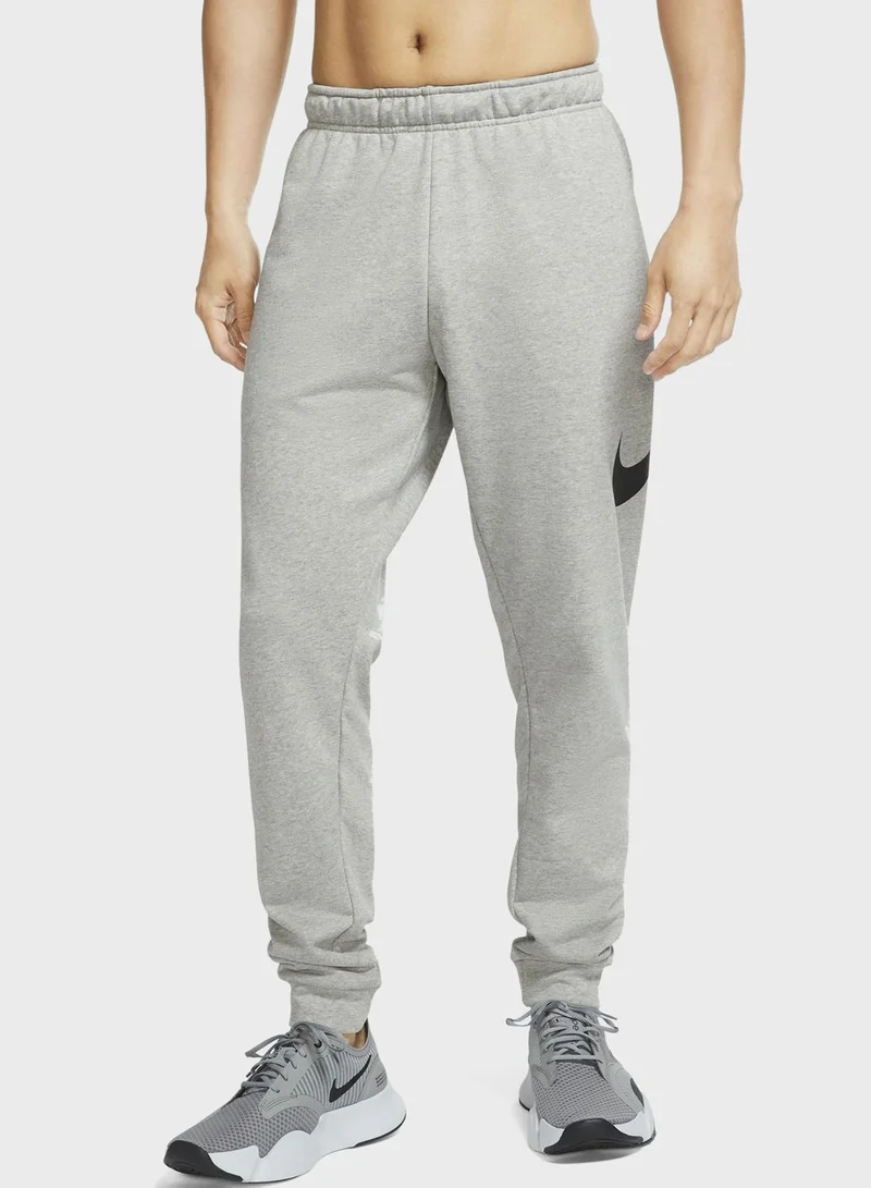 Nike Dri-FIT Swoosh Tapered Sweatpants