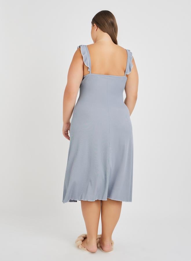 Styli Styli Plus Size Solid Lace Trim Lettuce Edge Nightdress with Plunge Neck  - Image 4