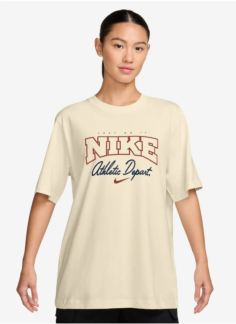 نايكي Nsw Back-To-School Oversized T-Shirt