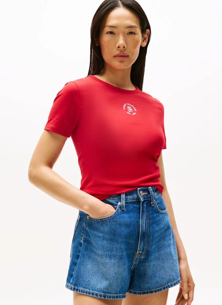 تومي هيلفيغر STAMP LOGO SLIM Crew Neck Short Sleeve T-shirt