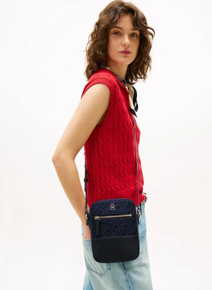 TOMMY HILFIGER Logo Detailed Feminine Crossbody