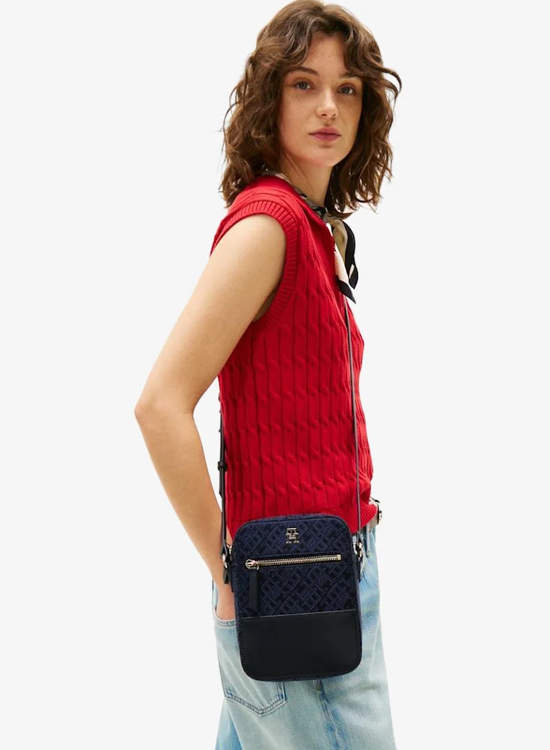 TOMMY HILFIGER Logo Detailed Feminine Crossbody