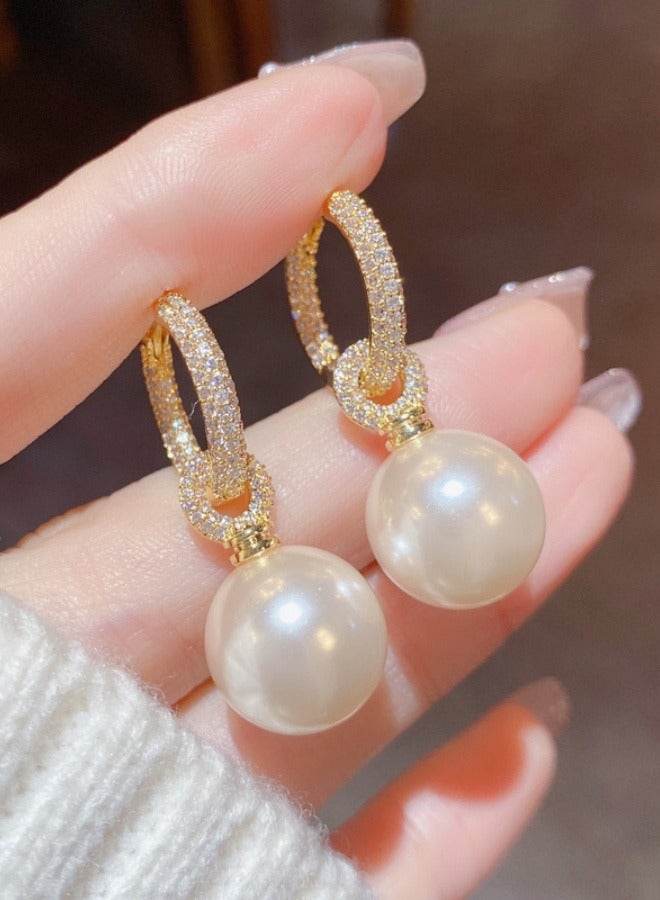 Elegant and Exquisite Fashion Ladies Zircon Pearl Earrings  - Image 1