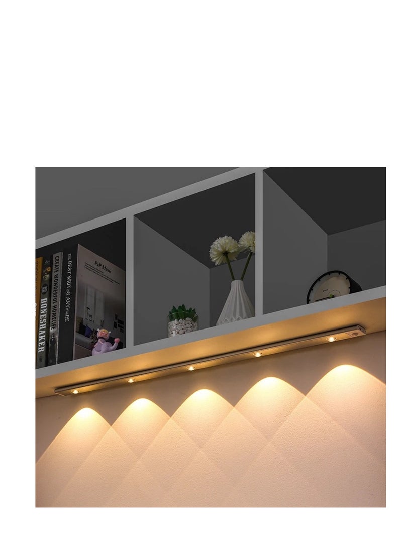 BLUE CORAL مصباح استشعار الحركة LED 80 سم مصباح استشعار ذكي لاسلكي USB LED رفيع للغاية لخزانة المطبخ وغرفة النوم وخزانة الملابس والإضاءة الداخلية ضوء ليلي أسود  - Image 1