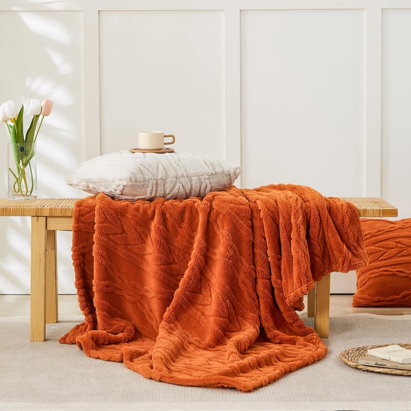 YUSOKI Sherpa Large Throw Blanket Single Layer,Light Weight(1.7lb),370GMS-3D Stylish Design for Gift Home Decor (Burnt Orange,50"x65") - Image 3