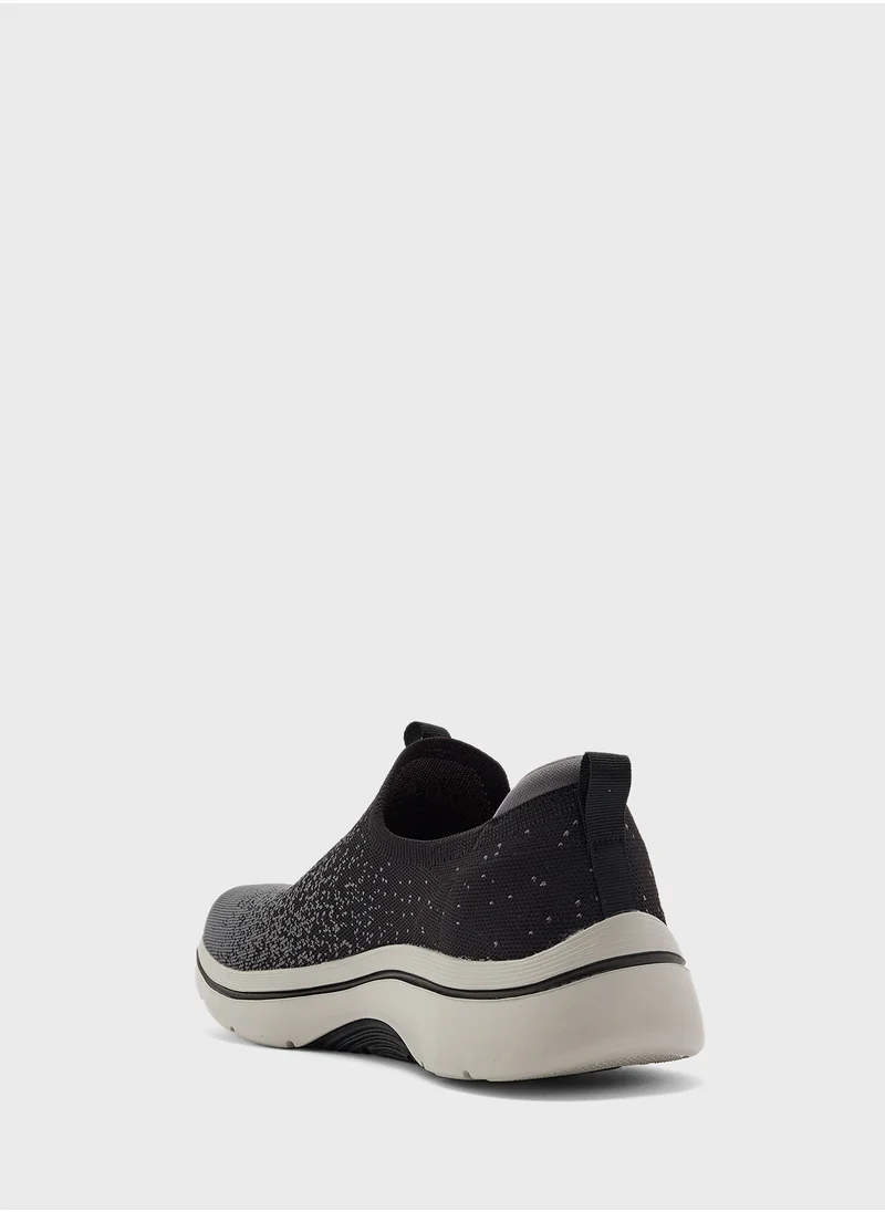 SKECHERS Go Walk Arch Fit 2.0