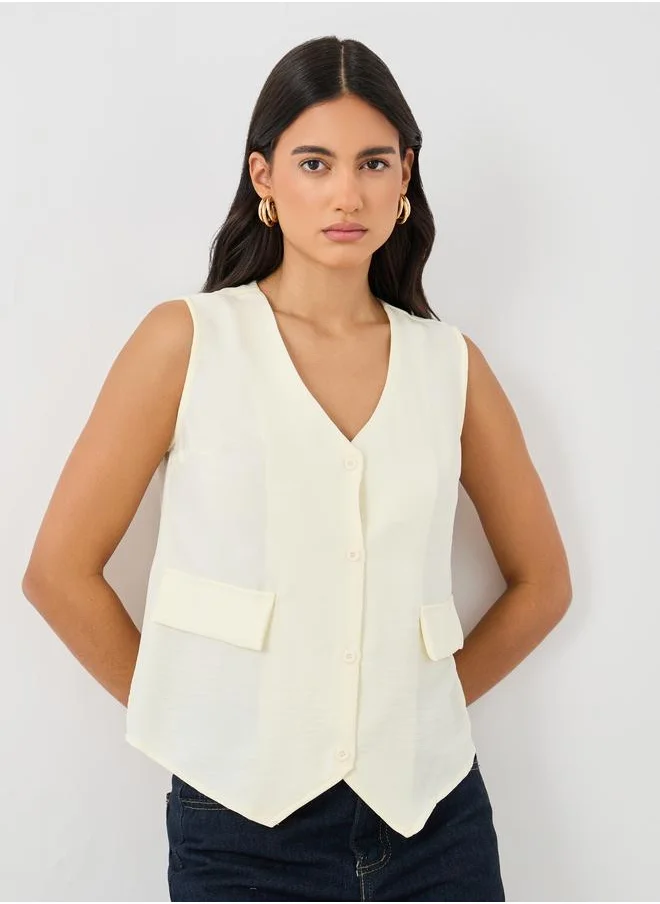 Styli Styli Solid Sleeveless Waistcoat with Flap Pockets Detail