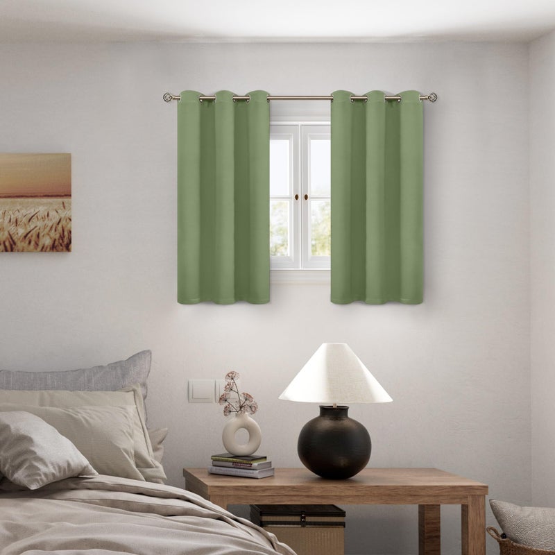 BGment بئسة قصيرة 100 ٪ الستائر اللفاتية لغرفة النوم الحرارية المعزولة كفاءة الطاقة الضوضاء تقليل الستائر الحميقة 54 بوصة مع بطانة لنافذة صغيرة 2 لوحات كل 42 بوصة العشب الأخضر - Image 2