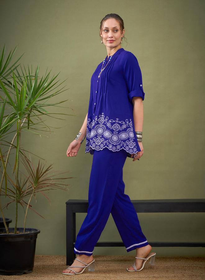 SASSAFRAS Embroidered Hem Shirt with Roll Up Sleeves & Pants Co-Ord by Styli - Image 3