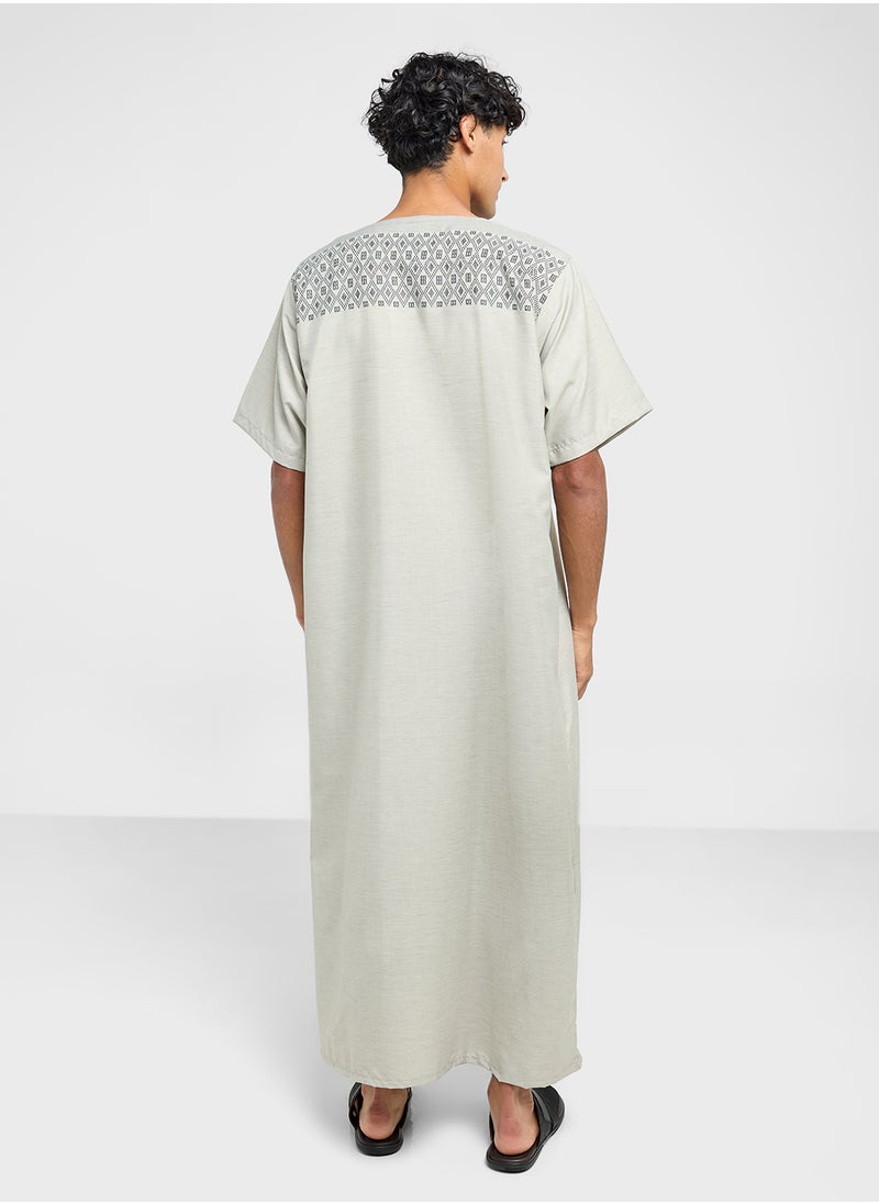 Robert Wood Elegant Thobe  - Image 2