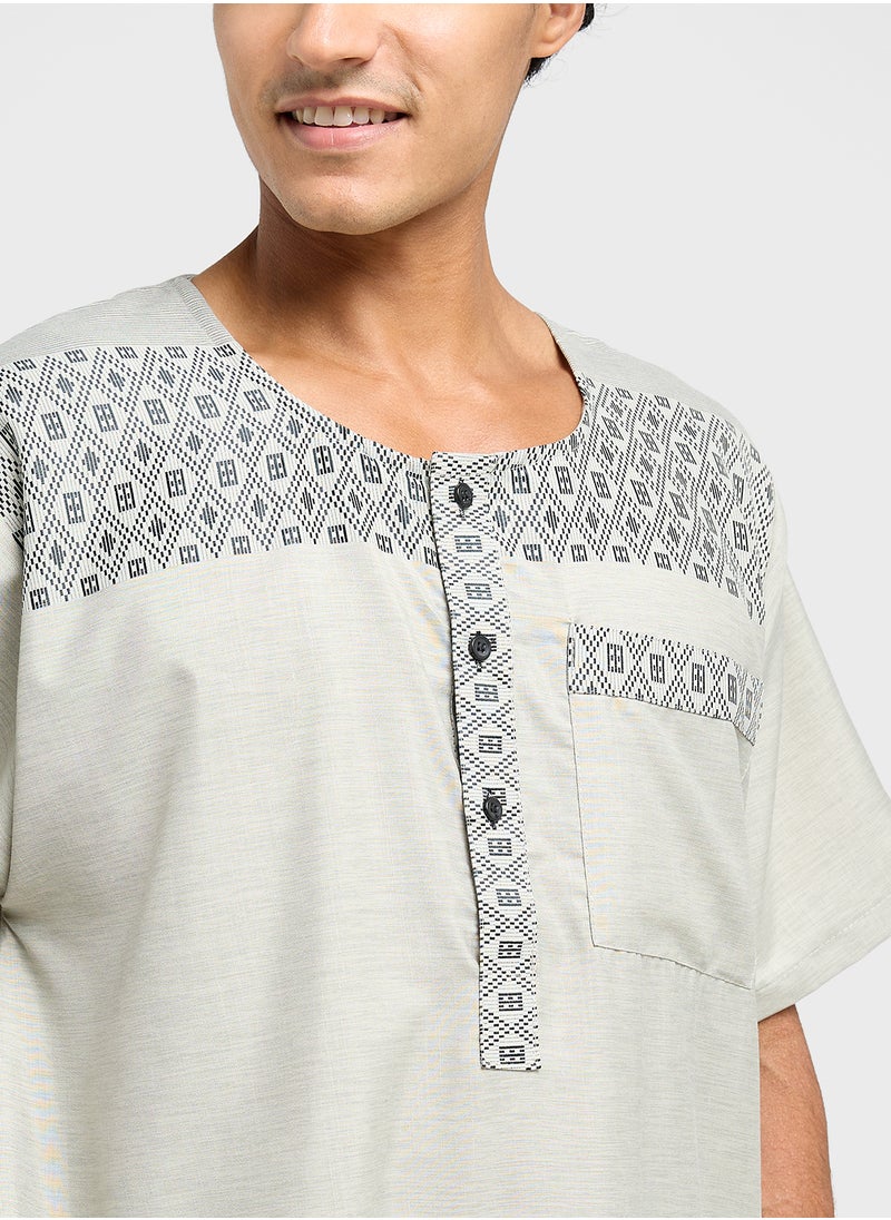 Robert Wood Elegant Thobe  - Image 3