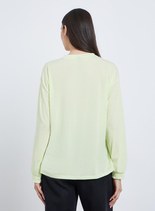 تايك تو تيشيرت بتفاصيل كتابة مُطرزة - Image 4