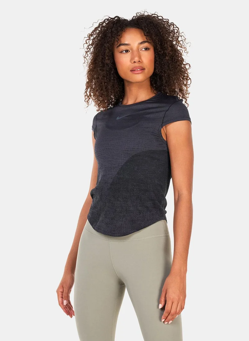 Nike Women's Dri-FIT Run Division Running Top