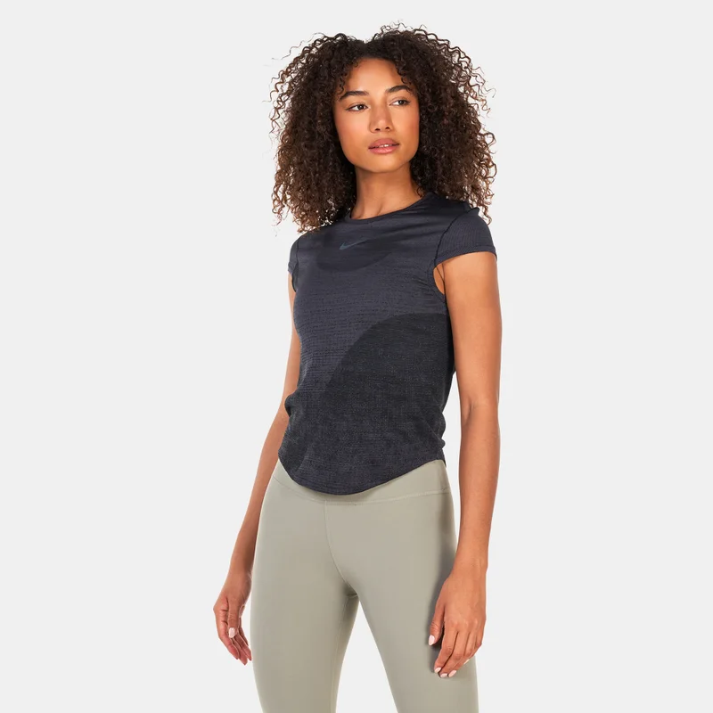 Nike Women's Dri-FIT Run Division Running Top