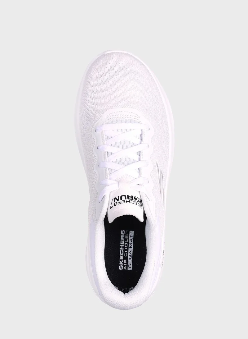 SKECHERS Go Run 7.0