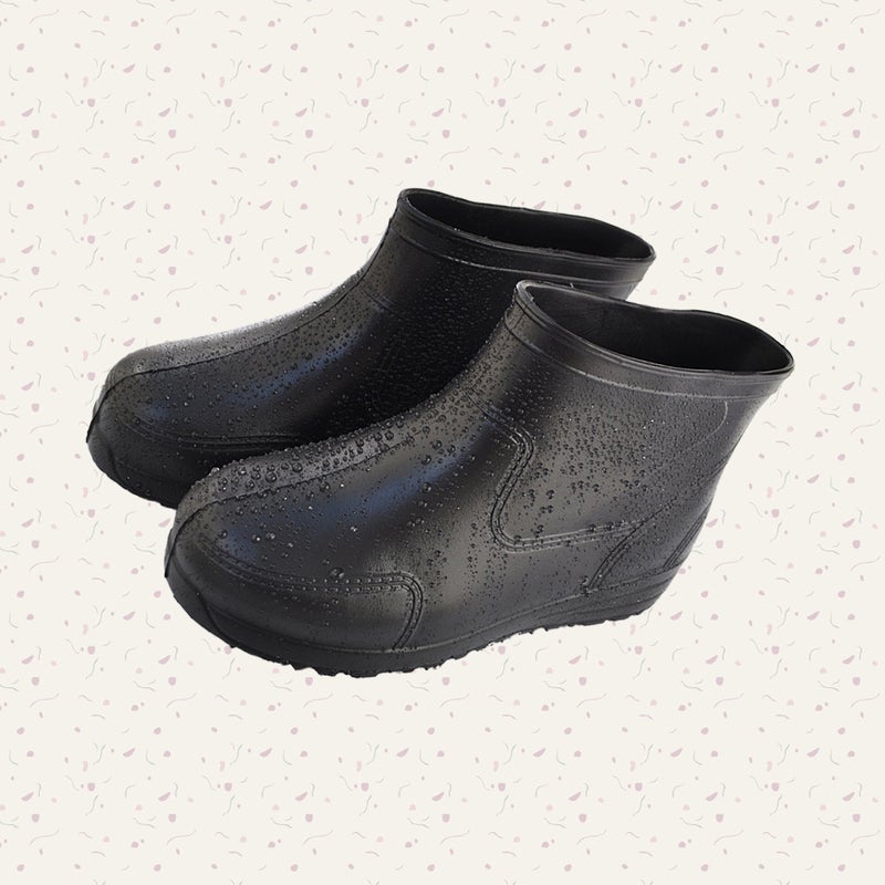 1 Pair of Portable Acid and Alkali Resistant Rain Shoes Low Canister Boots Size - Image 1