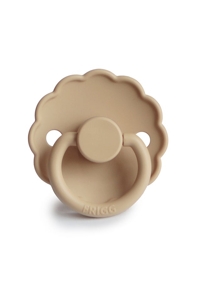 FRIGG Daisy Latex Baby Pacifier 6-18M 1-Pack Croissant - Size 2 - Image 1