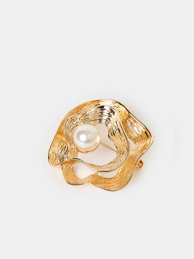 ستايلي Styli Faux Pearl Embellished Brooch