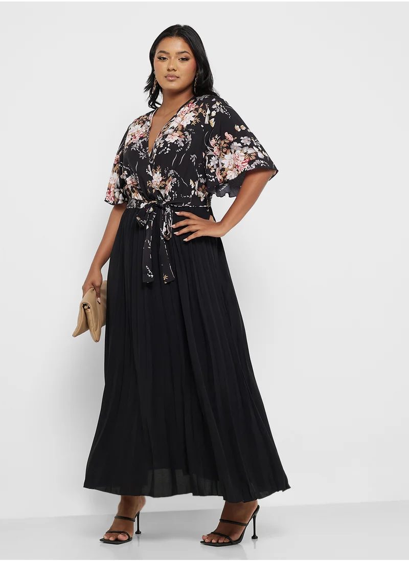 ايلا بلس Floral Print Dress With Pleats